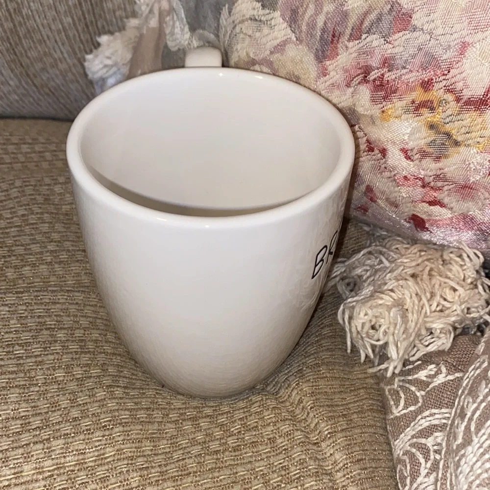 🤍🖤🤍NWT Breakfast Wine Large Ceramic Mug - Picture 4 of 8